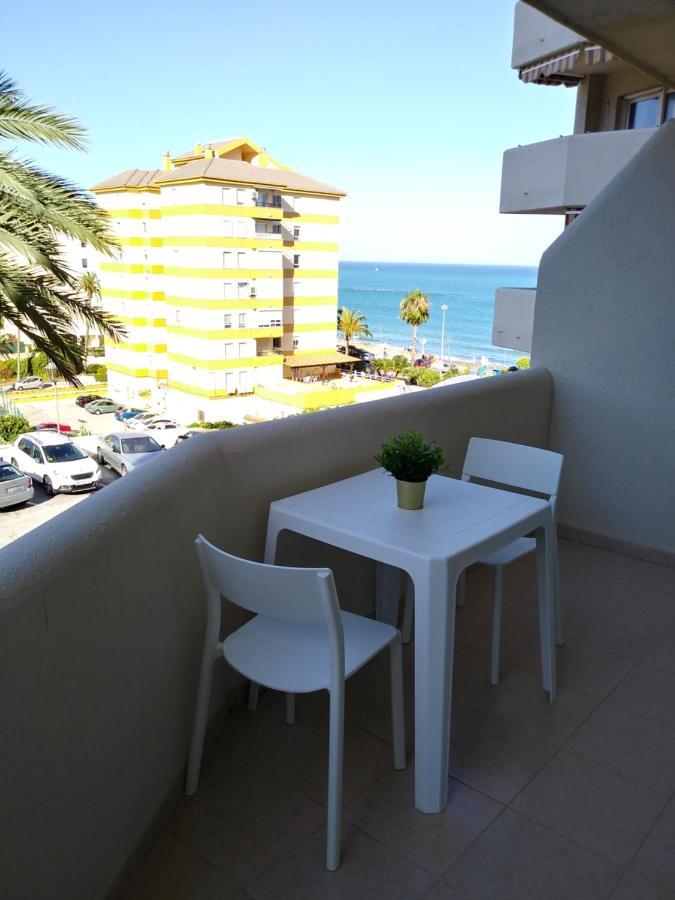 Benalsuite Estudio, Piscina Y Playa En Benalbeach, Benalmadena Bagian luar foto