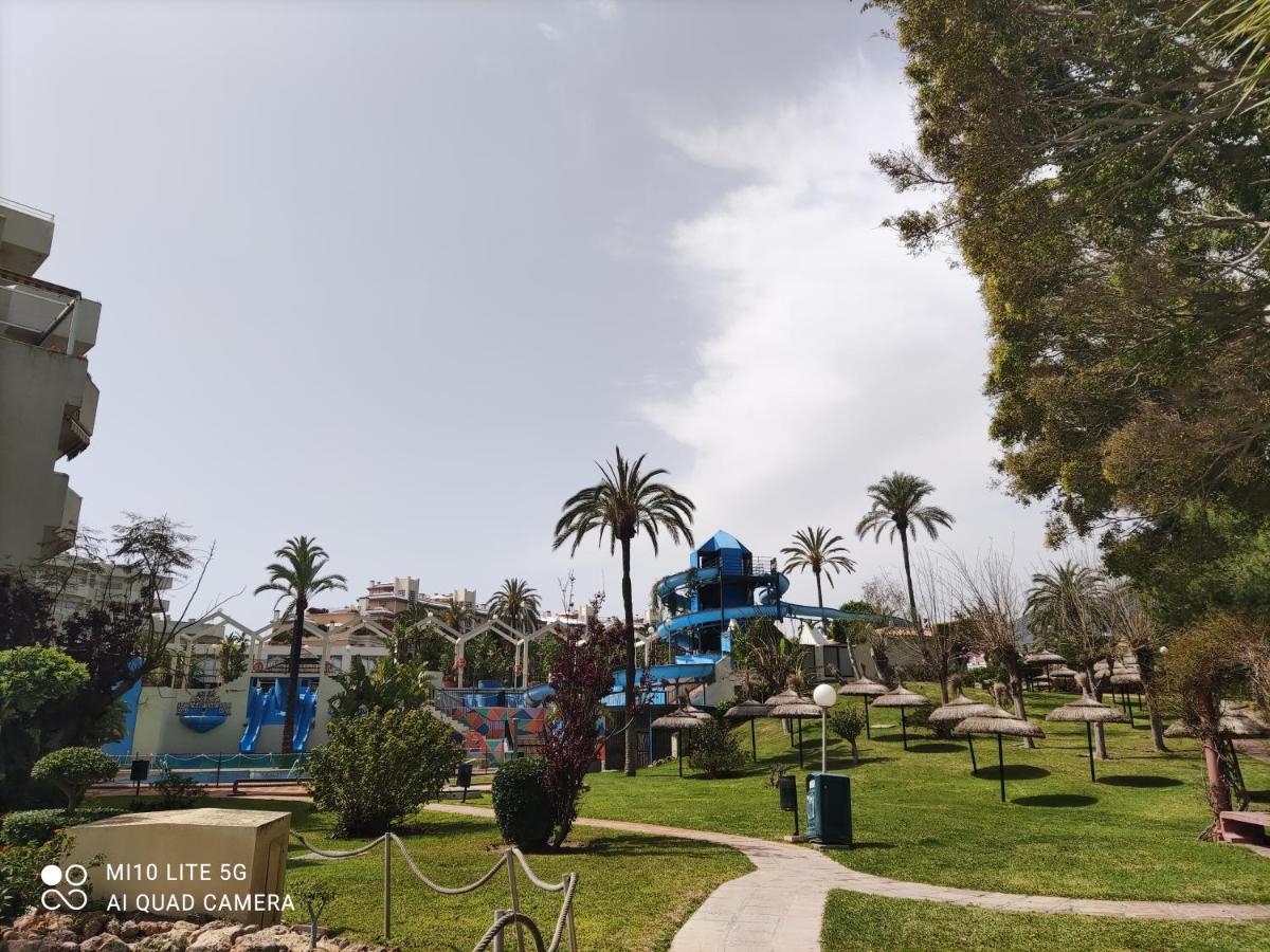 Benalsuite Estudio, Piscina Y Playa En Benalbeach, Benalmadena Bagian luar foto