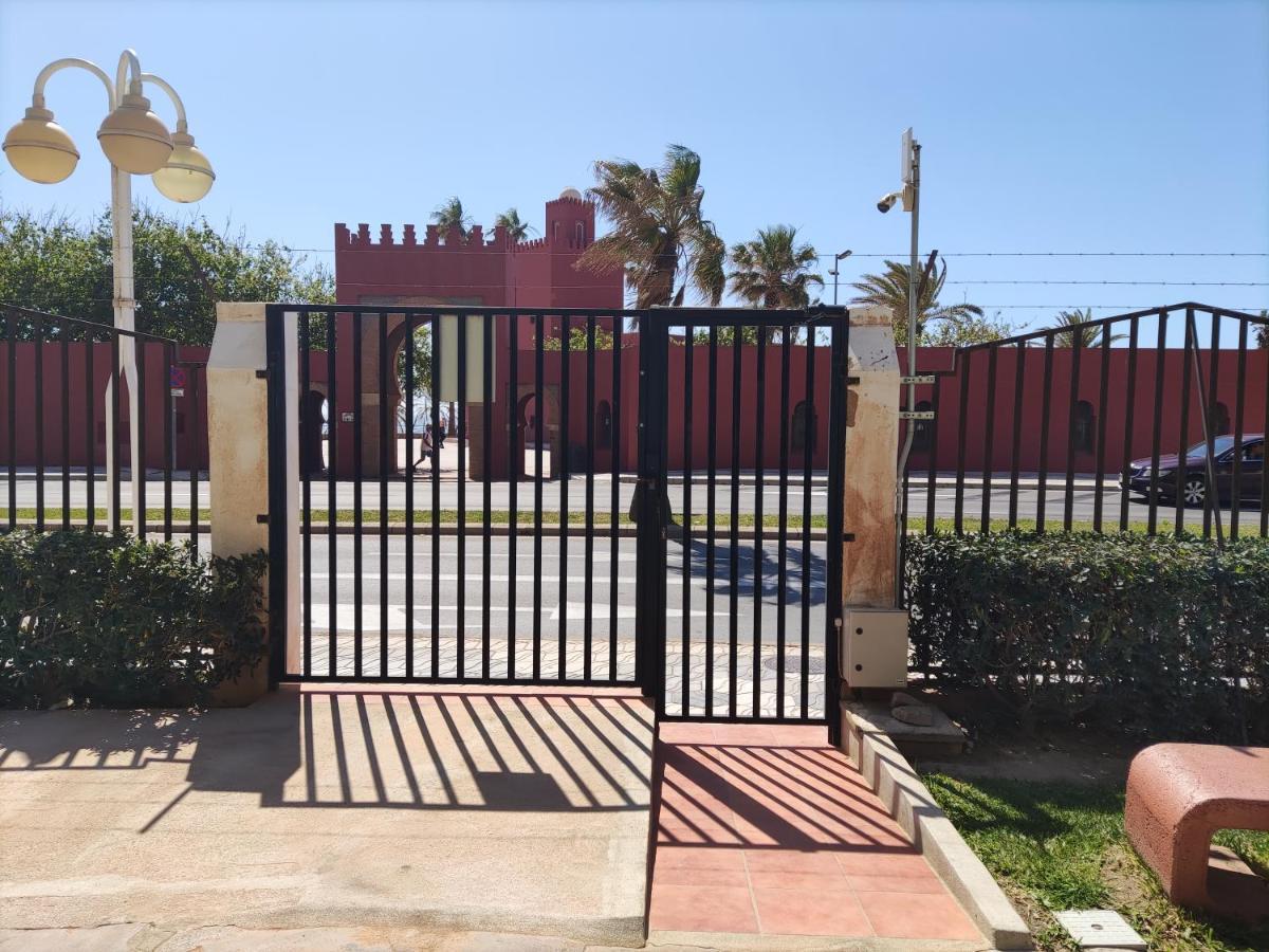 Benalsuite Estudio, Piscina Y Playa En Benalbeach, Benalmadena Bagian luar foto
